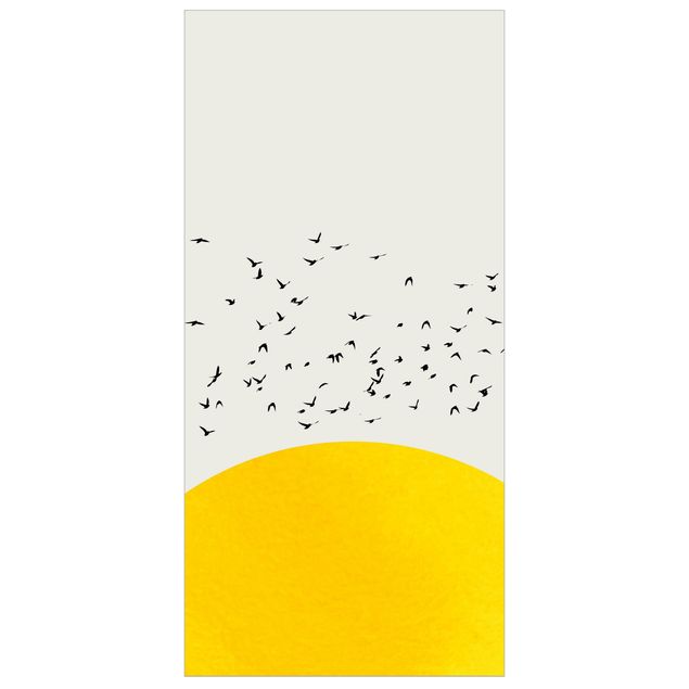 Wanddeko Flur Vogelschwarm vor gelber Sonne