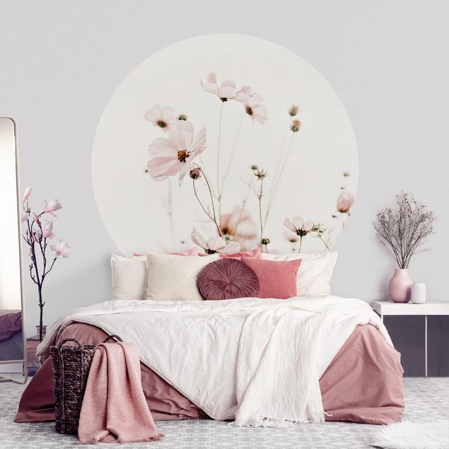 Wanddeko Schlafzimmer Cosmea in zarten Cremetönen