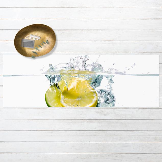 Wanddeko Esszimmer Zitrone und Limette im Wasser