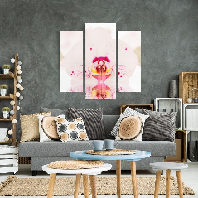 Wanddeko Wohnzimmer Gepunktete Orchidee auf Wasser