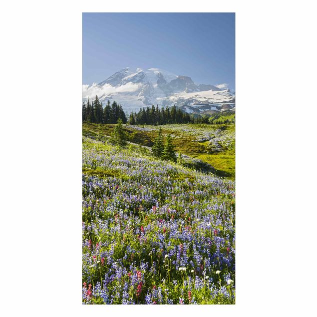 Deko Landschaftspanorama Bergwiese mit blauen Blumen vor Mt. Rainier