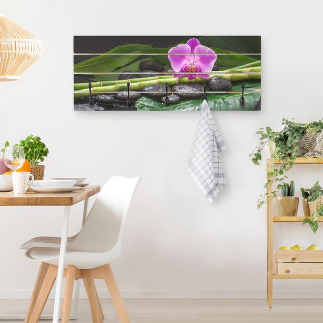 Wanddeko Büro Grüner Bambus mit Orchideenblüte