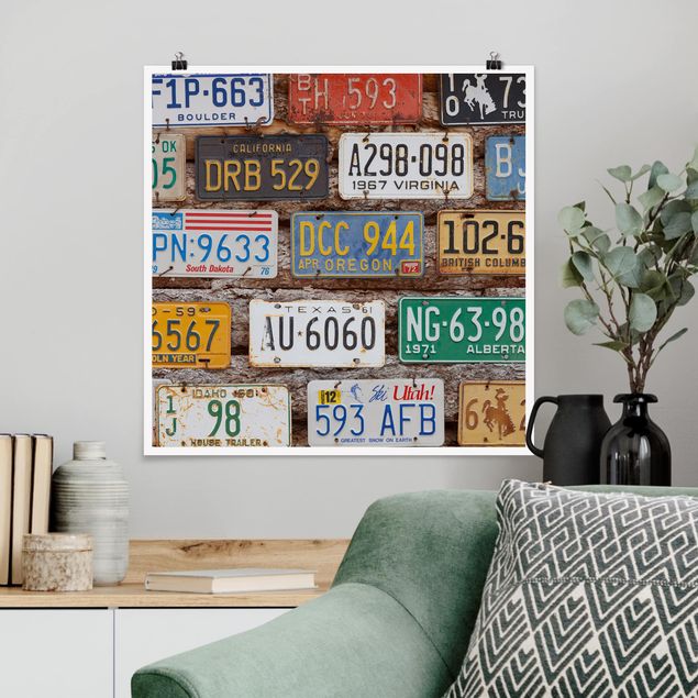 Wanddeko Flur Amerikanische Nummernschilder auf Holz