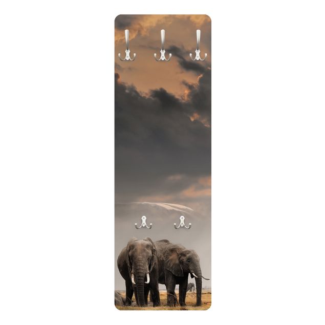 Wanddeko Treppenhaus Elefanten der Savanne