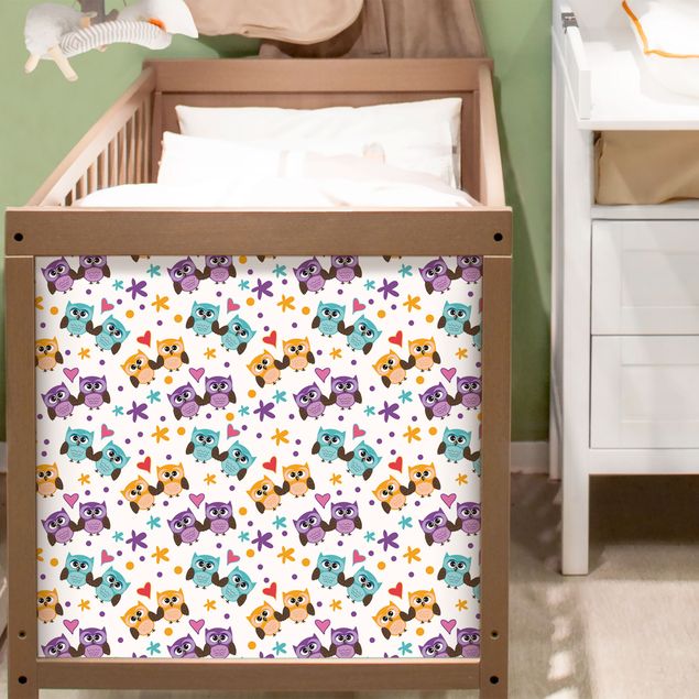 Wanddeko Babyzimmer Süßes Kinderzimmer-Muster mit verliebten Eulen