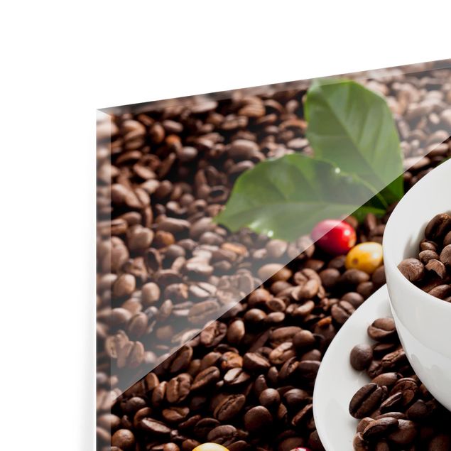 Spritzschutz Glas - Kaffeetasse mit gerösteten Kaffeebohnen - Querformat - 3:2