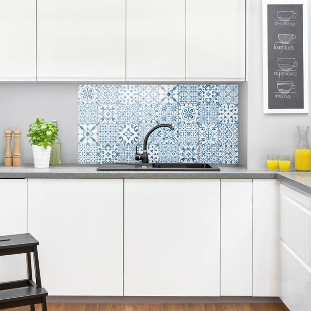 Wanddeko Küche Musterfliesen Blau Weiß