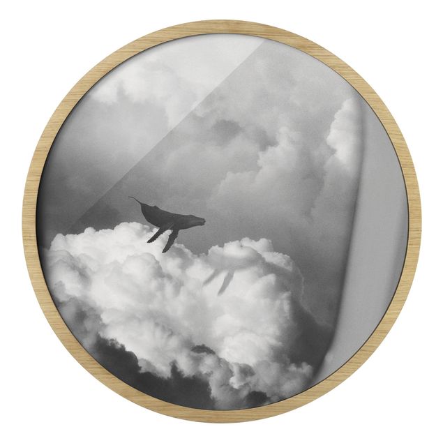 Wanddeko über Sofa Fliegender Wal in den Wolken