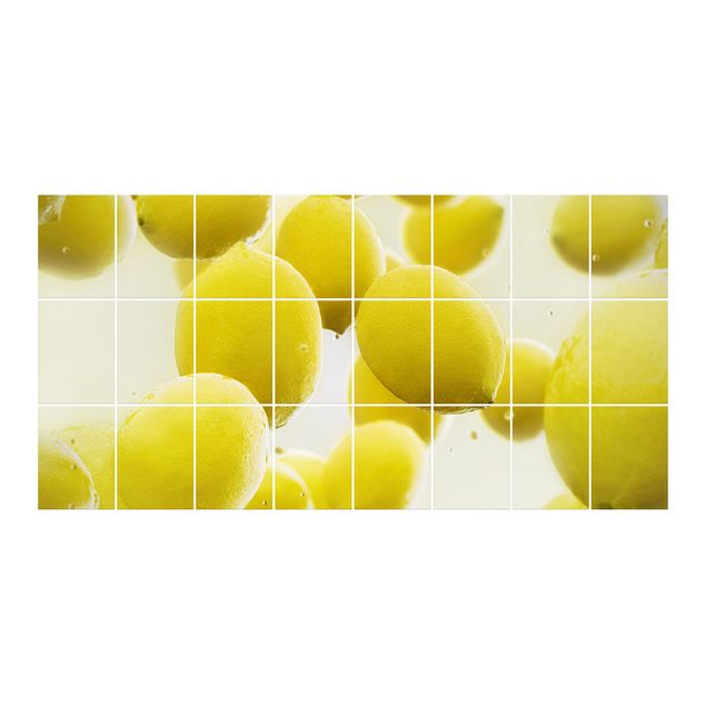 Fliesenaufkleber gelb Zitronen im Wasser