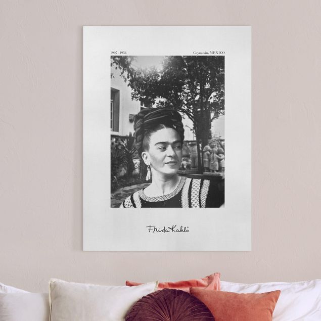 Wanddeko Wohnzimmer Frida Kahlo Foto Portrait im Garten