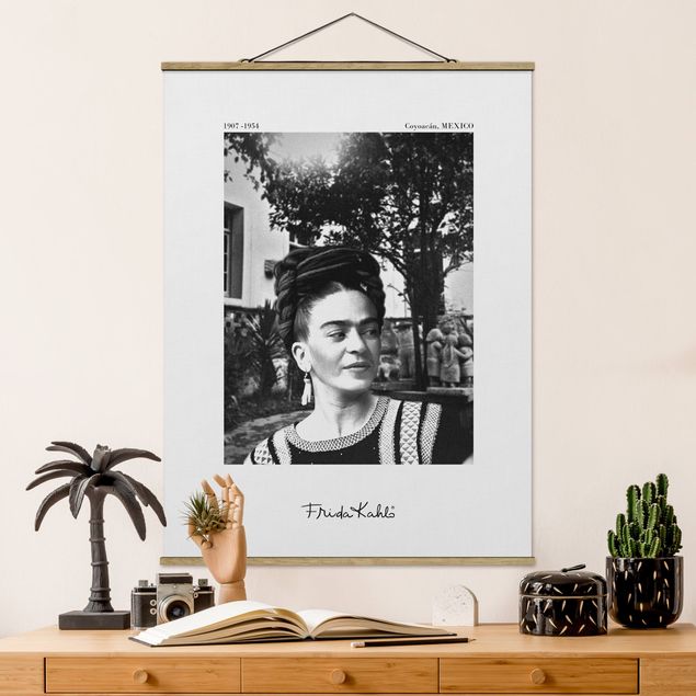 Wanddeko Wohnzimmer Frida Kahlo Foto Portrait im Garten