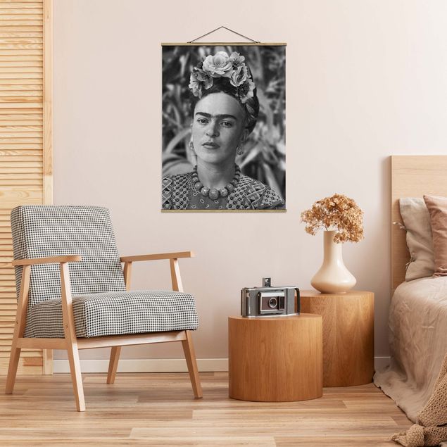 Wanddeko über Sofa Frida Kahlo Foto Portrait mit Blumenkrone