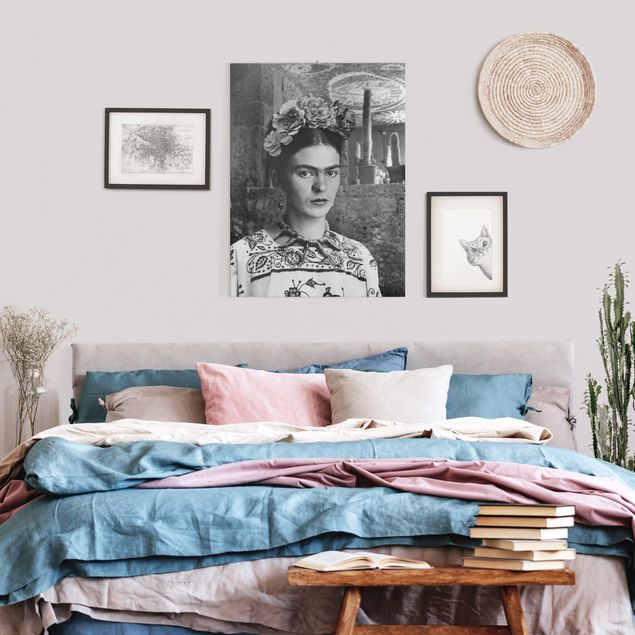 Wanddeko Büro Frida Kahlo Foto Portrait vor Kakteen
