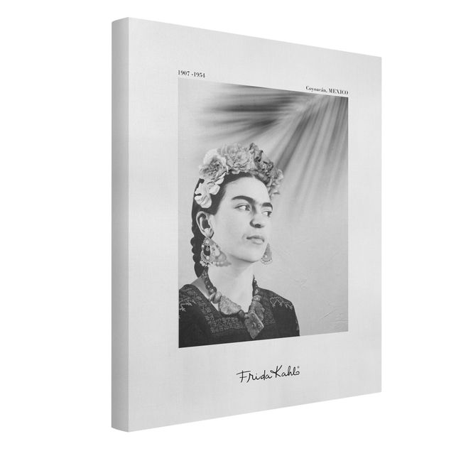 Wanddeko schwarz-weiß Frida Kahlo Portrait mit Schmuck