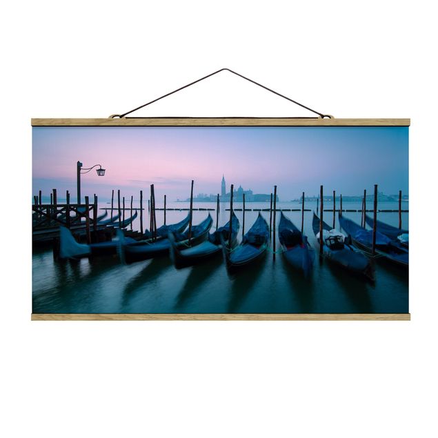 Wanddeko Büro Gondeln vor Venedig bei Sonnenuntergang