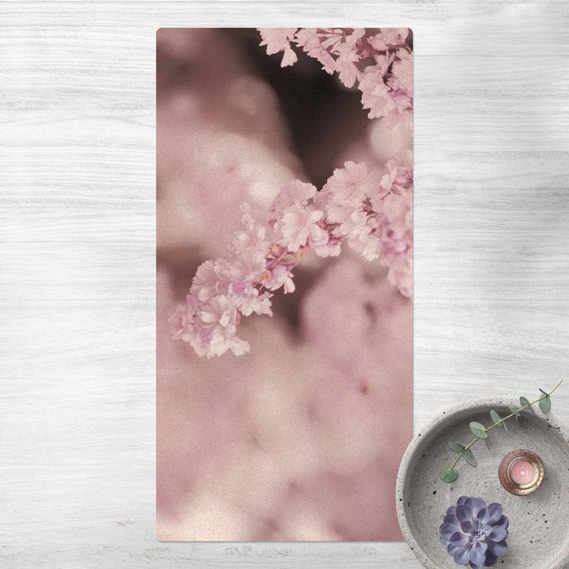 Wanddeko Schlafzimmer Kirschblüte im Violetten Licht