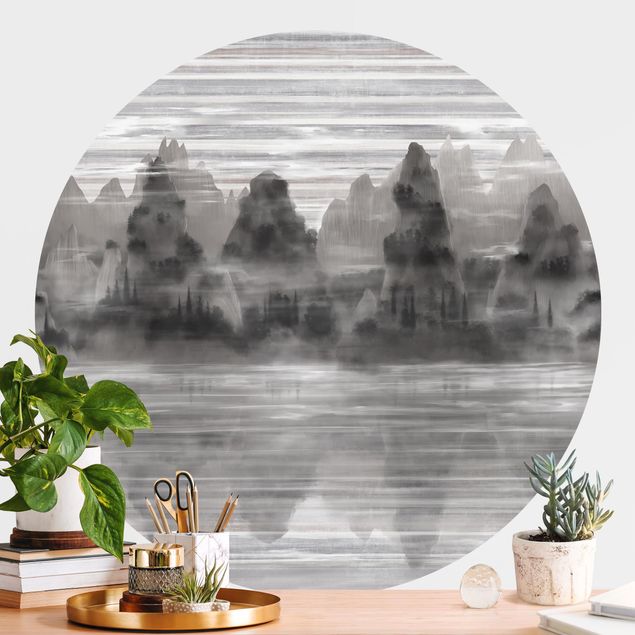 Wanddeko Wohnzimmer Malerische Berge im mystischem Nebel