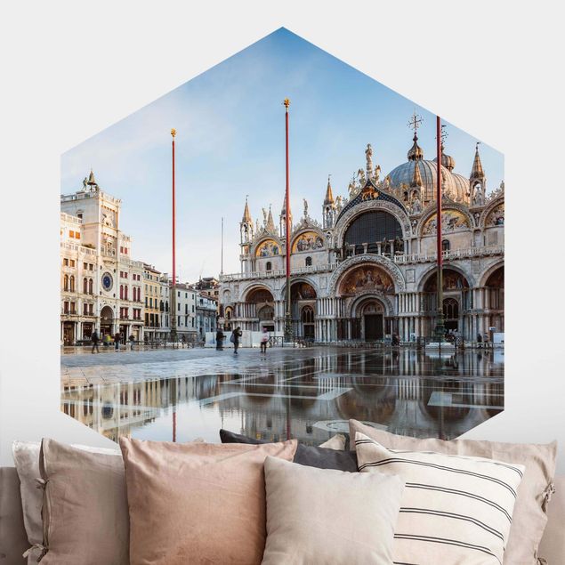 Wohndeko Architektur Markusplatz in Venedig
