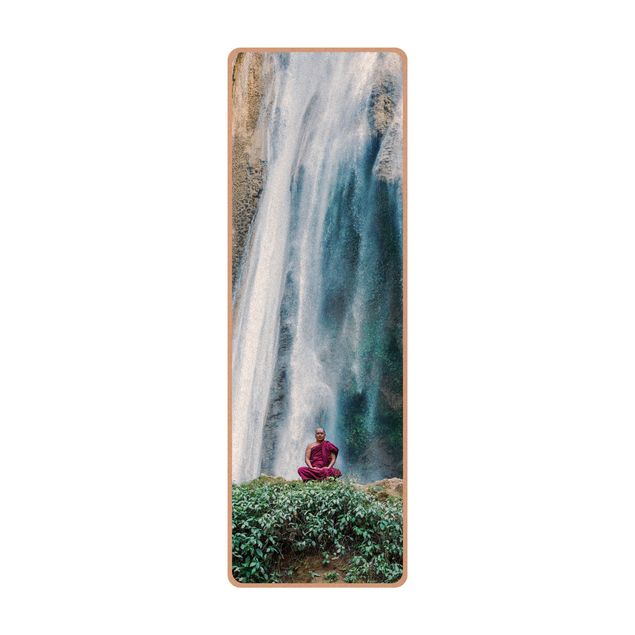 Wanddeko Fotografie Mönch am Wasserfall