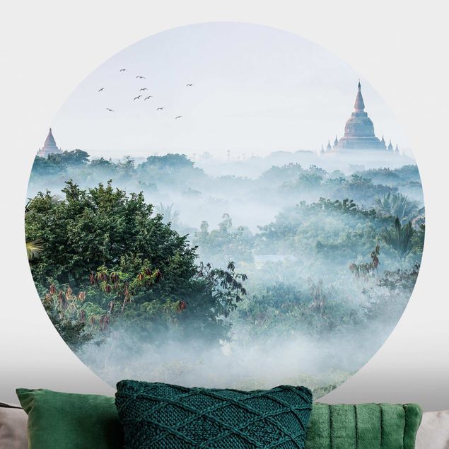 Wanddeko Wohnzimmer Morgennebel über dem Dschungel von Bagan