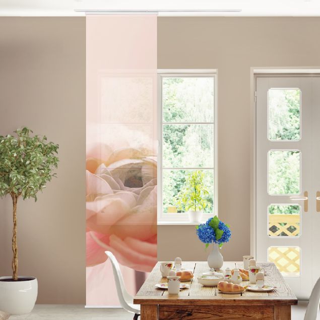 Wanddeko Wohnzimmer Rosa Blüte im Fokus