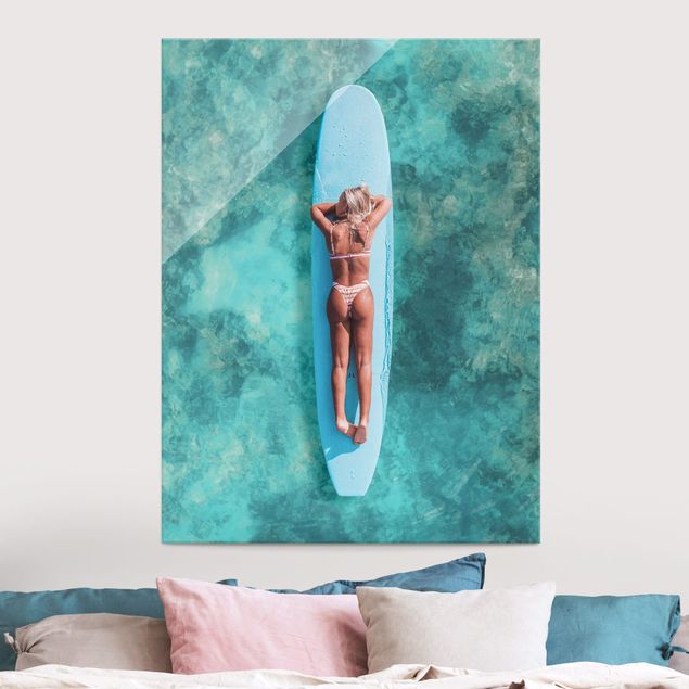 Wanddeko Schlafzimmer Surfergirl auf Blauem Board