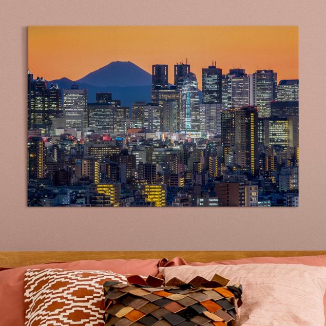 Wanddeko Schlafzimmer Tokio mit dem Fuji am Abend