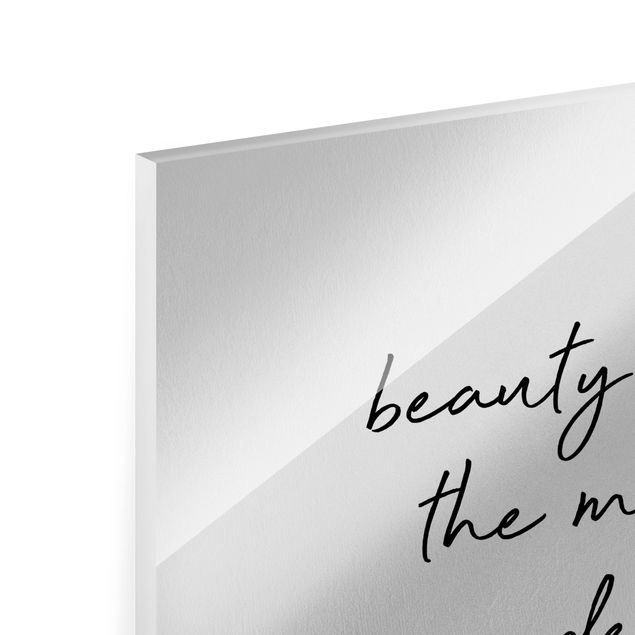 Deko Typo Typografie Beauty Begins Zitat