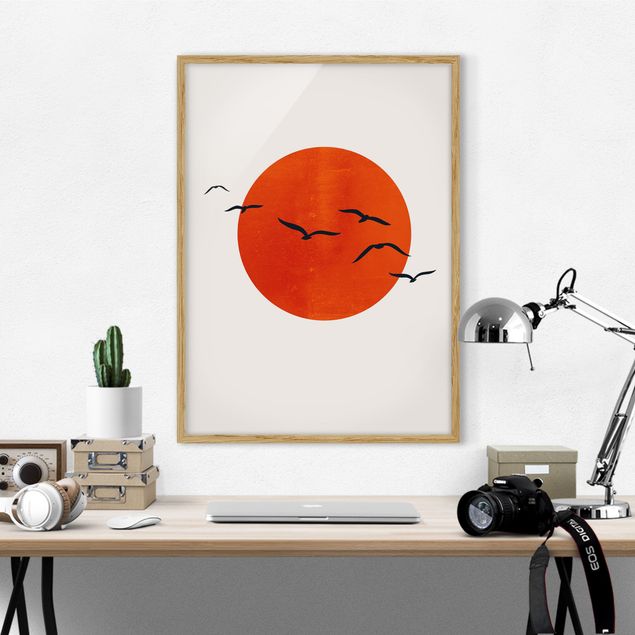 Wanddeko Wohnzimmer Vogelschwarm vor roter Sonne I