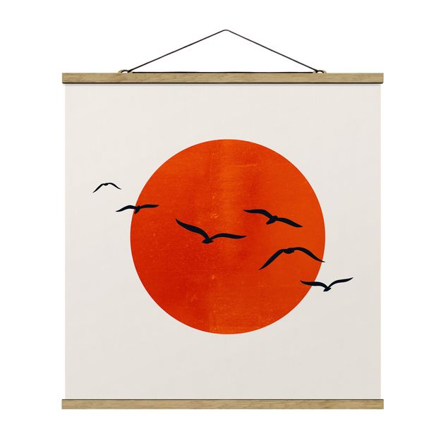 Wanddeko Esszimmer Vogelschwarm vor roter Sonne I