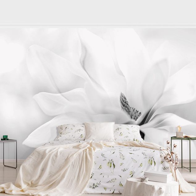 Wanddeko Schlafzimmer Zarte Magnolienblüte Schwarz-Weiß