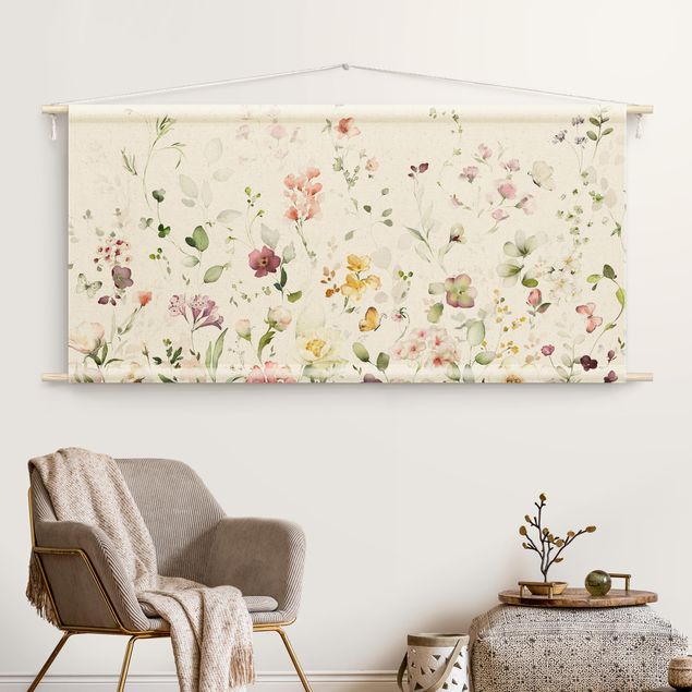 Wanddeko Wohnzimmer Zartes Blütenarrangement